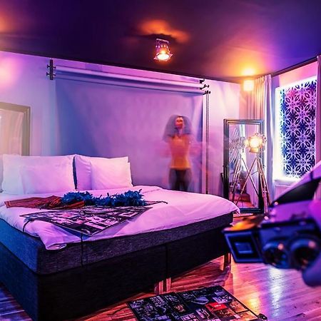 Anybody Hotel - Unique Experience For Couples Brno Exteriör bild
